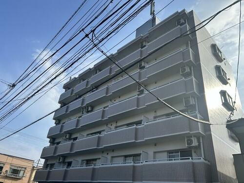 宮城県仙台市若林区成田町 6階建