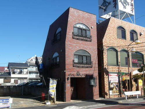市川市鬼高　戸建 3階建