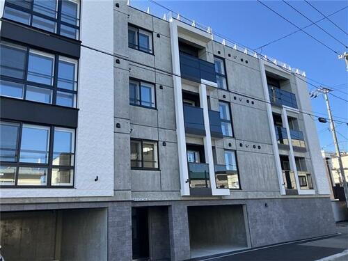 Ｓ－ＲＥＳＩＤＥＮＣＥ元町ａｌｅｃｔｒａ 4階建