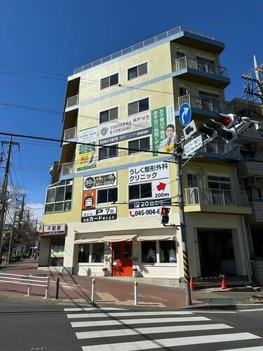 川口ビル 6階建