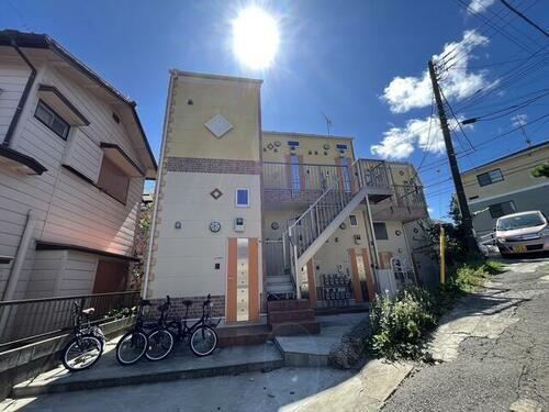 神奈川県横浜市神奈川区羽沢南１丁目 2階建