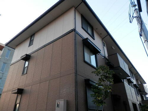 兵庫県宝塚市高司２丁目 3階建