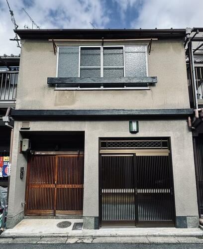 京都府京都市上京区御前通下立売上る３丁目西上之町 2階建
