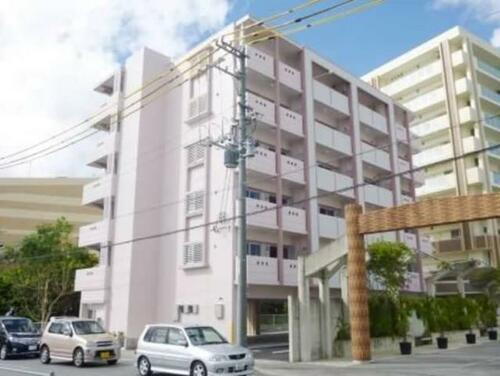 沖縄県島尻郡南風原町字宮平 6階建 築12年