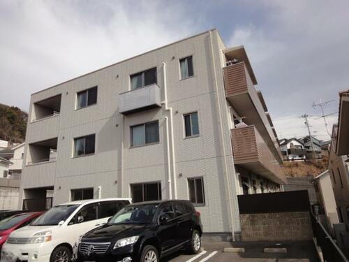 レインボーヒルズ 3階建