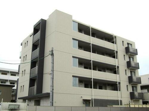グランシャンブル 5階建