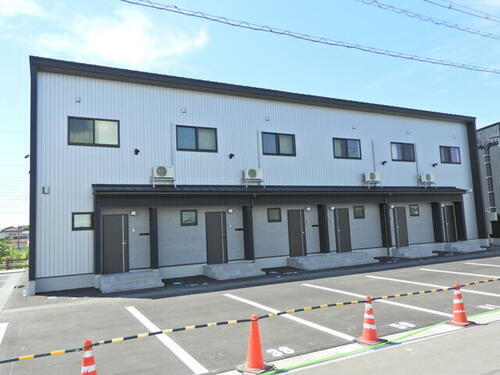 ビオラ新富山 2階建