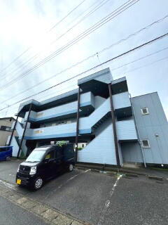 サニーハイツ 3階建