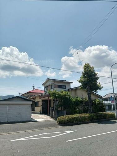 谷山中央６丁目貸家 2階建