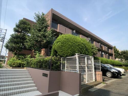 実穂マンション 3階建