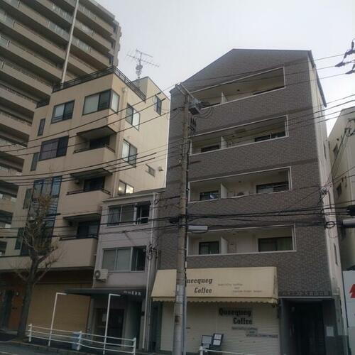 ハイエスト大倉山公園 5階建