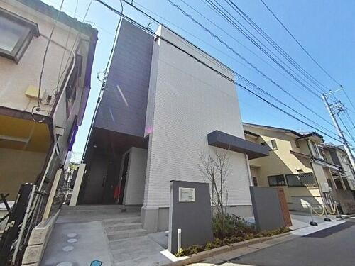 Ｃｒａｎｂｌｕｅ 2階建