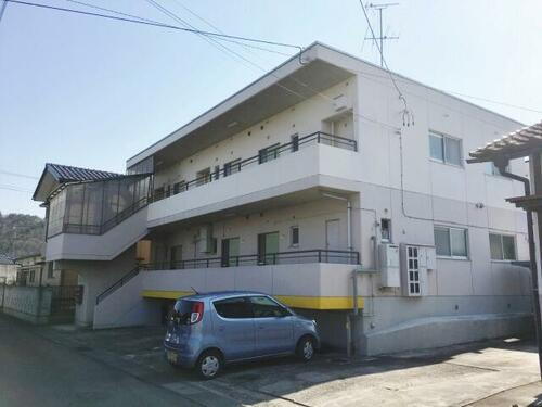 ハイツＭ 2階建