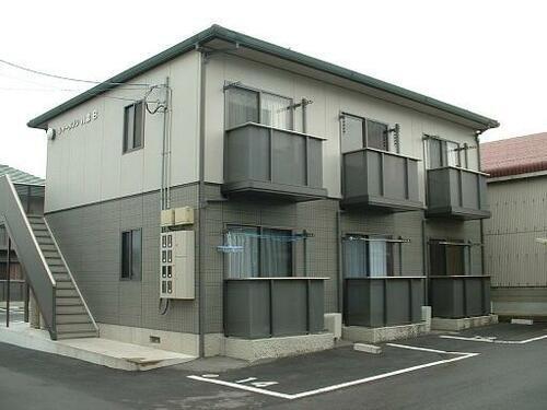 愛媛県新居浜市八雲町 2階建