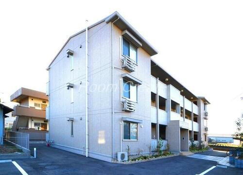 リルシア 3階建