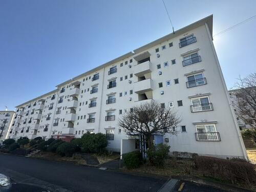 東京都町田市藤の台２丁目 5階建