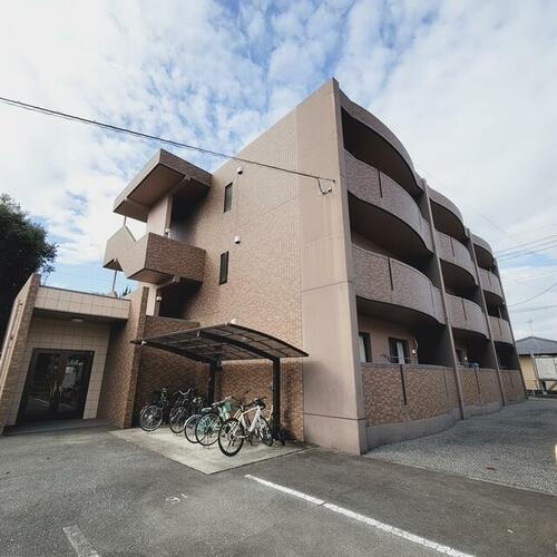 グリーンパレス城南 3階建