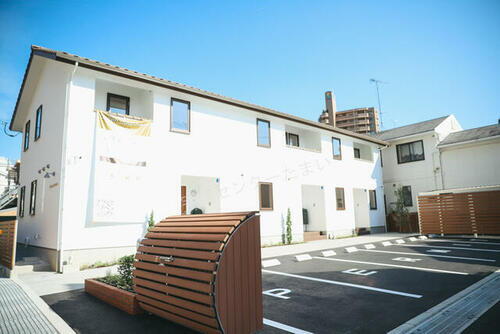 愛媛県松山市石手４丁目 テラスハウス