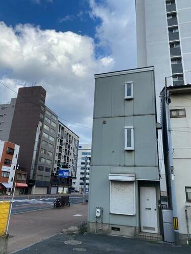 福岡県北九州市小倉北区大門１丁目 築33年5ヶ月 2階建