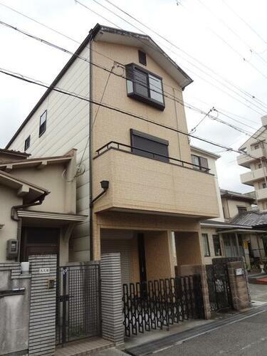 兵庫県尼崎市西立花町１丁目 3階建