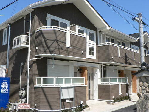 兵庫県西宮市山口町上山口１丁目 2階建 築16年4ヶ月