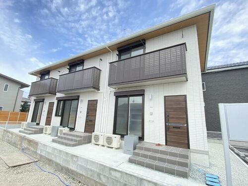 佐賀県佐賀市材木２丁目 2階建 