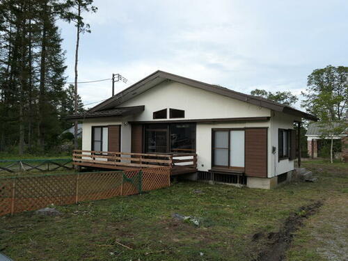 山梨県南都留郡山中湖村山中 平屋建て 築40年4ヶ月