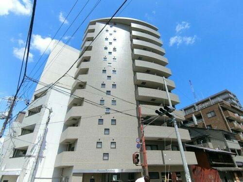 プレサンス京都駅前 11階建