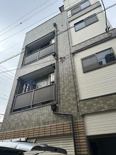 東京都江戸川区上篠崎４丁目 3階建