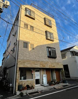 アネックス鶴見 4階建