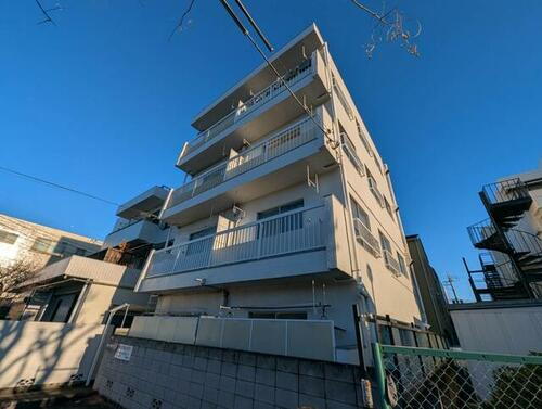 ウイスタリアメゾン 4階建