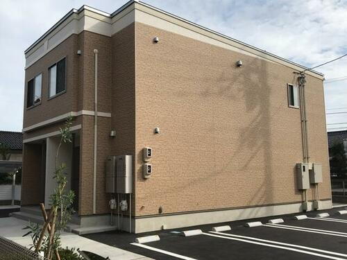 富山県富山市呉羽町 2階建