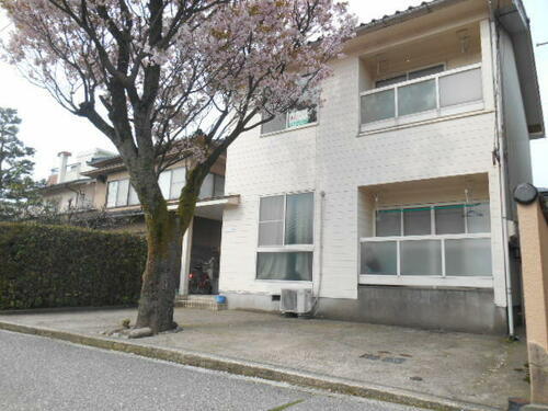石川県金沢市幸町 2階建