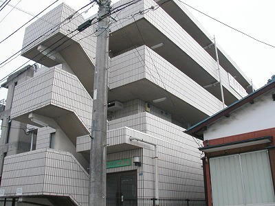 神奈川県小田原市寿町３丁目 賃貸マンション