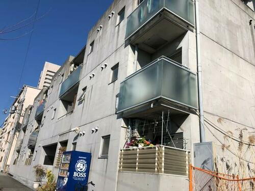 大阪府大阪市西成区山王２丁目 6階建