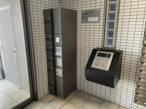 フライハイト西新 7階建