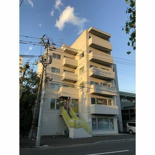 桐越マンション 6階建