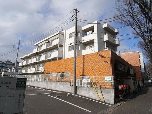 ルミエール藤が丘 4階建
