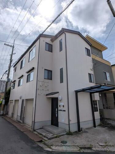 大阪府堺市北区百舌鳥梅北町３丁 3階建