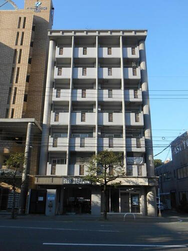 ステイツ六本松 7階建