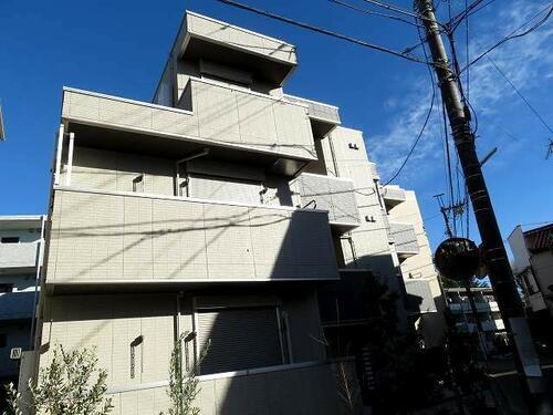 東京都板橋区赤塚５丁目 3階建