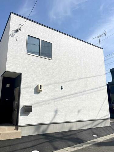 愛知県あま市七宝町遠島七反田 2階建 築1年未満
