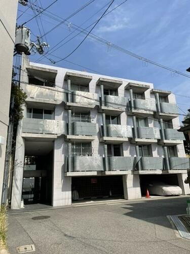 ＡＶＥＮＩＲ 4階建