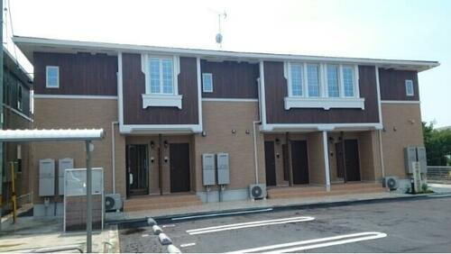 愛媛県今治市東鳥生町４丁目 2階建