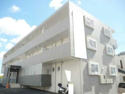 沖縄県島尻郡南風原町字宮平 3階建 築6年11ヶ月