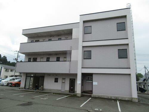 山形県新庄市城西町 3階建 築23年2ヶ月