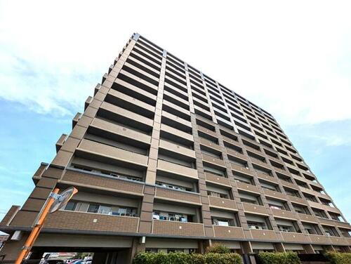 コアマンションルネス九品寺 15階建