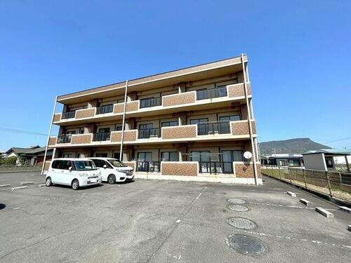 香川県高松市新田町甲 賃貸マンション