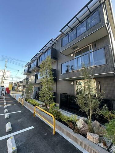 広島県広島市西区庚午南１丁目 3階建