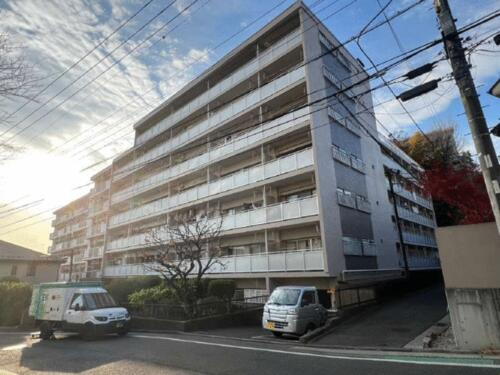 神奈川県横浜市港北区日吉本町２丁目 7階建 築60年9ヶ月